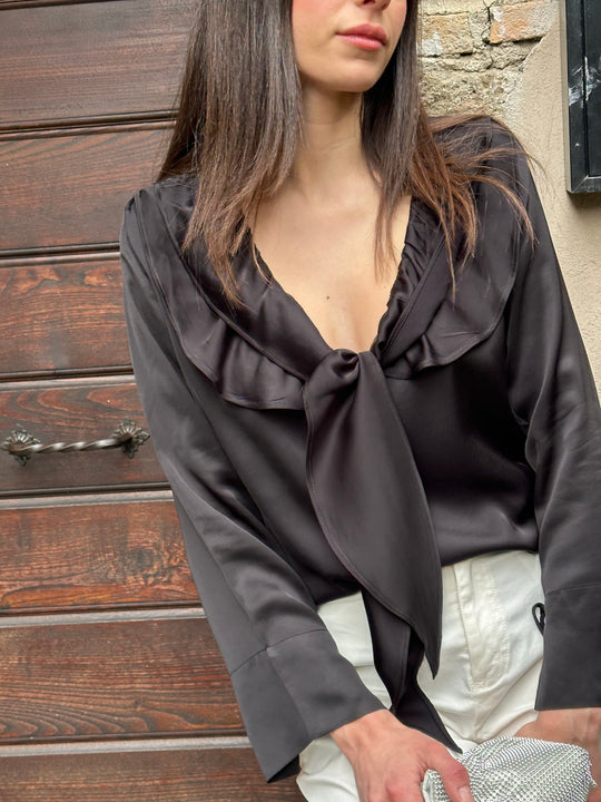 Lulu Black Blouse