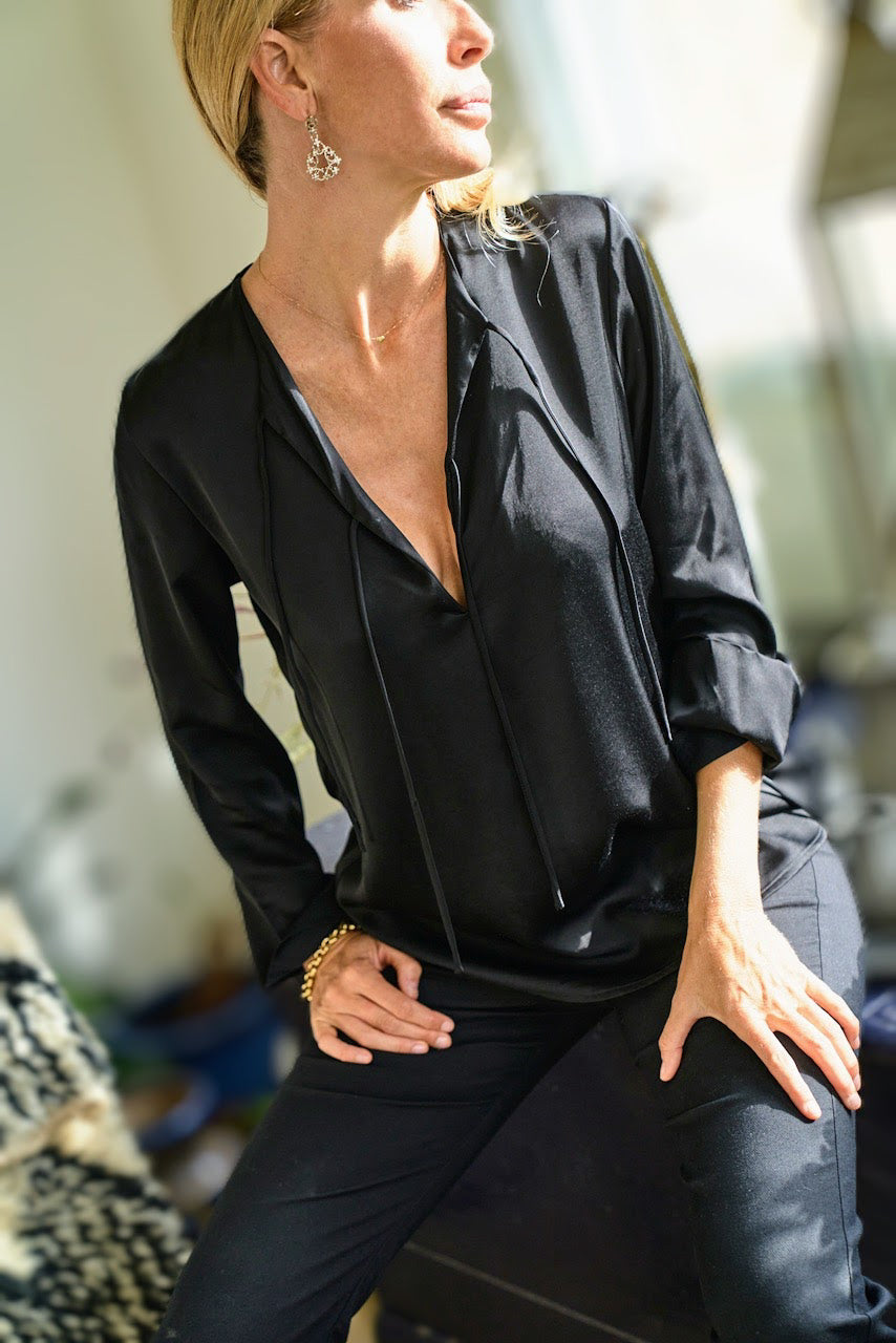 Luisa Black Blouse