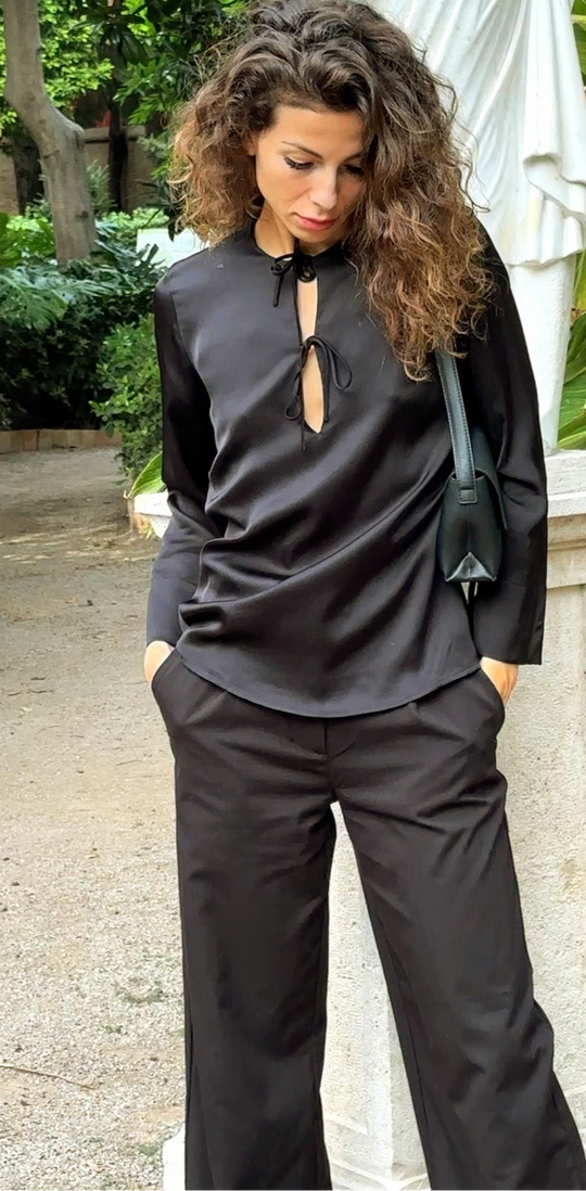 Luisa Black Blouse