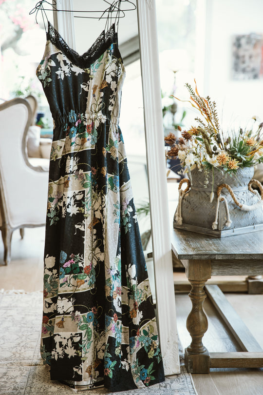 Floral Jacquard Dress - Nicotrella
