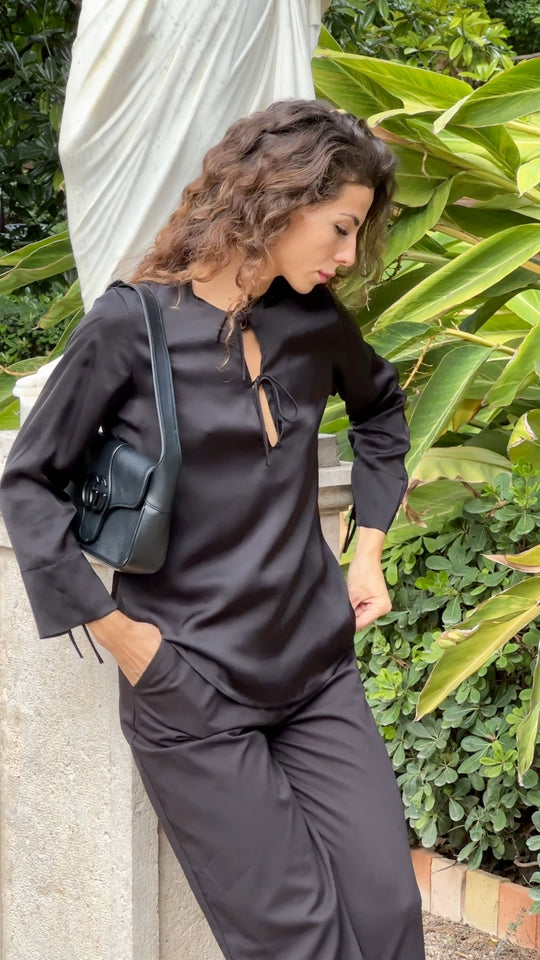 Luisa Black Blouse